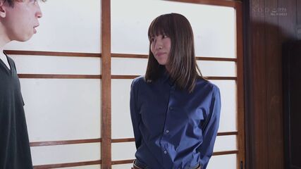 Construction Worker Bangs Married MILF