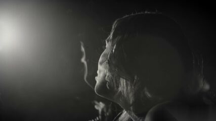 Hungry DP Vixen Prowl