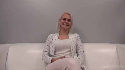 Czech MILF Teases Hot Pussy